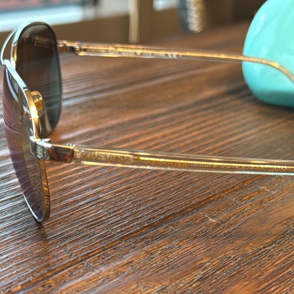 Authentic Kate Spade Aviators Silver Sunglasses - Picture 3 of 6